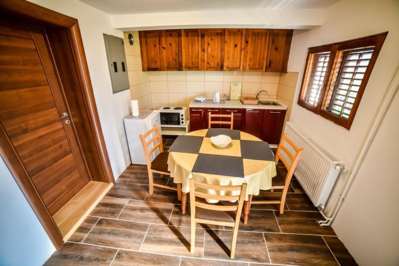 Ng Apartmani Tornik זלאטיבור מראה חיצוני תמונה